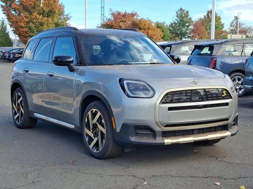 2025 MINI Countryman Base
