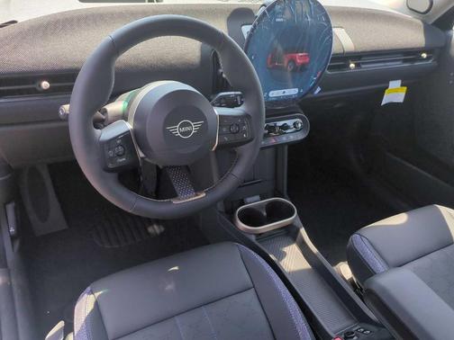 2025 MINI Hardtop Cooper