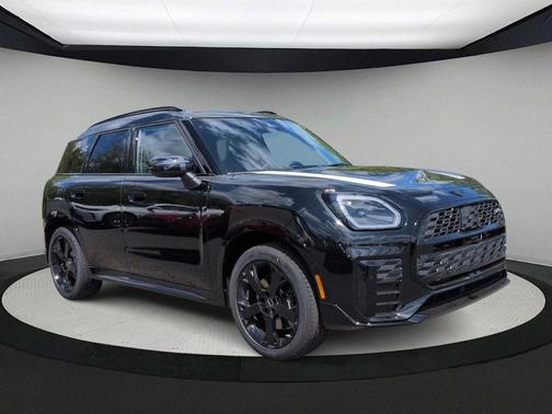 Midnight Black 2026 MINI Countryman S