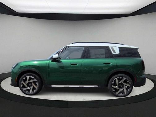 British Racing Green IV Metallic 2027 MINI Countryman S