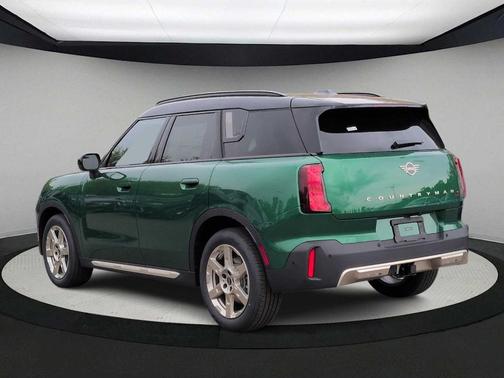 British Racing Green IV Metallic 2027 MINI Countryman S