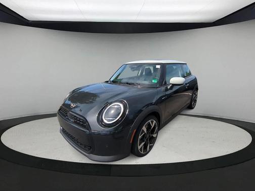 2025 MINI Hardtop Cooper