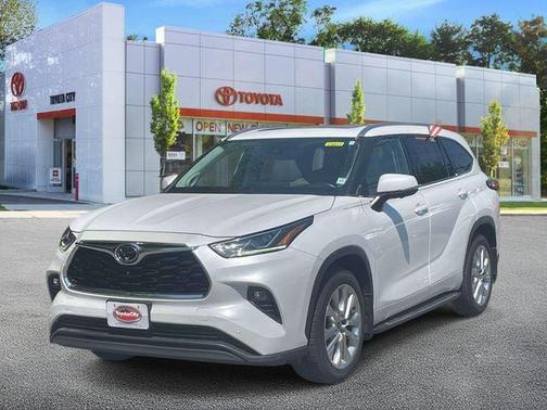 Wind Chill Pearl 2023 Toyota Highlander Limited
