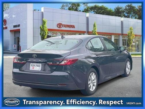 Underground 2026 Toyota Camry LE