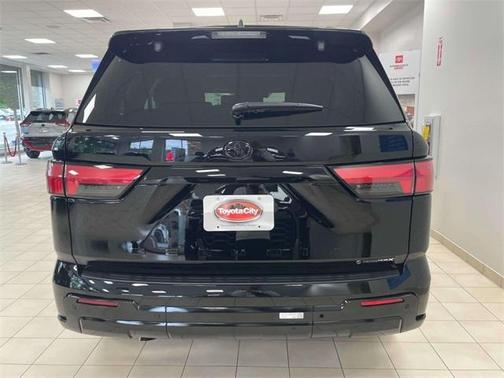 2025 Toyota Sequoia Platinum