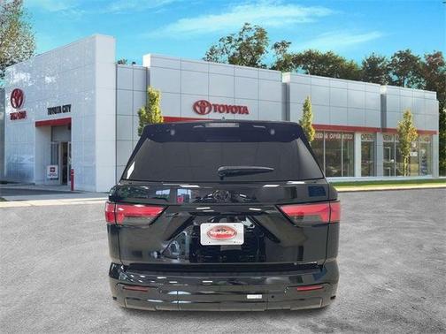 2025 Toyota Sequoia Platinum
