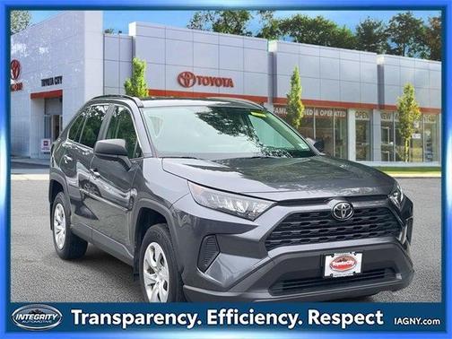2020 Toyota RAV4 LE