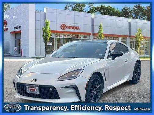 2023 Toyota GR86 Premium