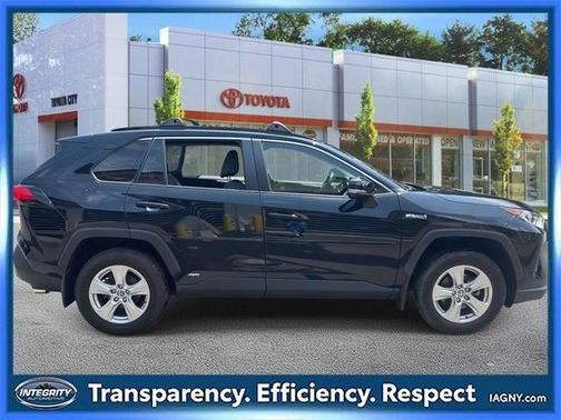 2020 Toyota RAV4 Hybrid XLE