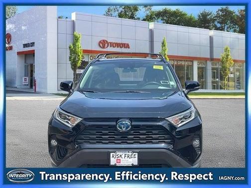 2020 Toyota RAV4 Hybrid XLE