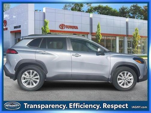 2023 Toyota Corolla Cross LE