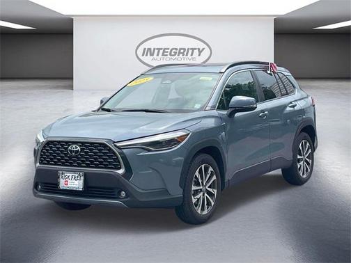 2023 Toyota Corolla Cross XLE