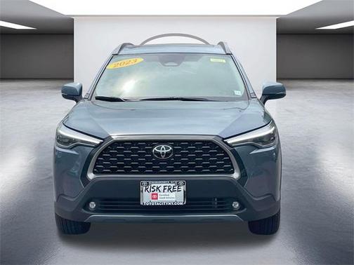 2023 Toyota Corolla Cross XLE