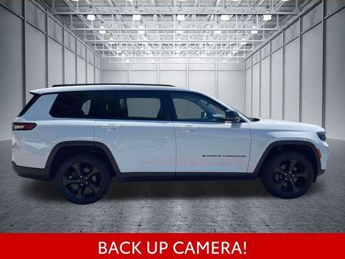 Bright White Clearcoat 2023 Jeep Grand Cherokee L Limited