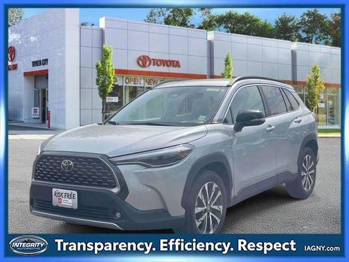 Celestite 2025 Toyota Corolla Cross XLE