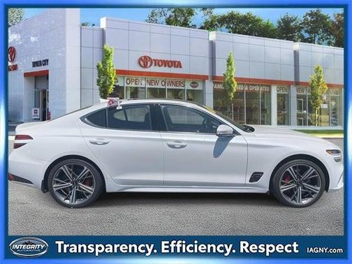 2024 Genesis G70 2.5T