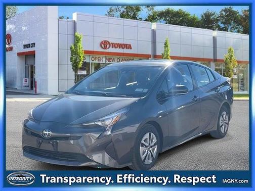 2016 Toyota Prius Four