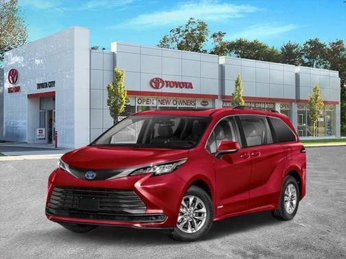 2025 Toyota Sienna LE
