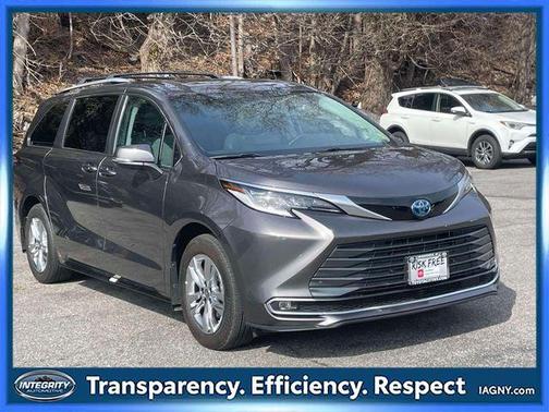 2024 Toyota Sienna Limited