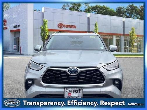 2021 Toyota Highlander Hybrid XLE
