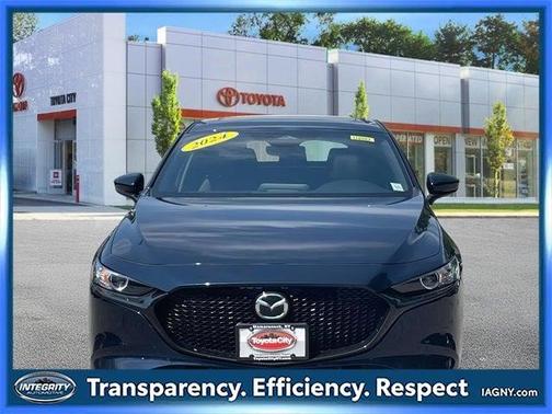 2024 Mazda Mazda3 FWD w/Preferred Package