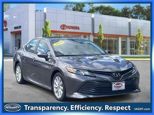 2019 Toyota Camry LE