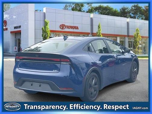 2024 Toyota Prius LE