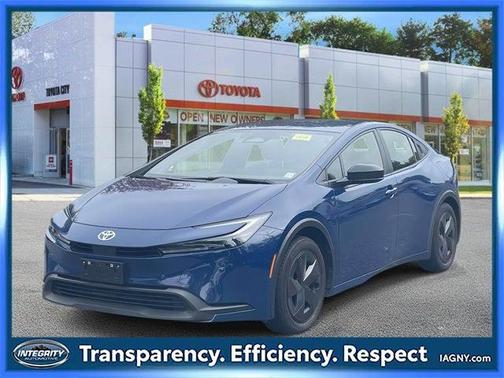 2024 Toyota Prius LE