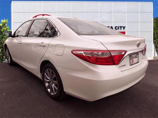 2017 Toyota Camry XLE