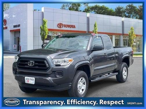 2022 Toyota Tacoma SR