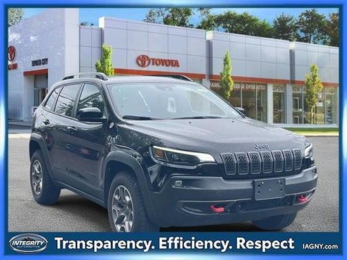 2022 Jeep Cherokee Trailhawk