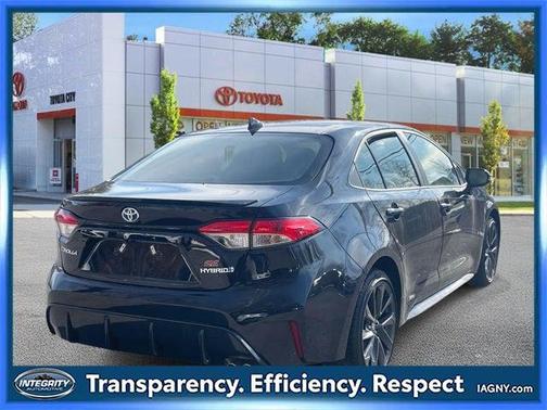 2024 Toyota Corolla Hybrid SE