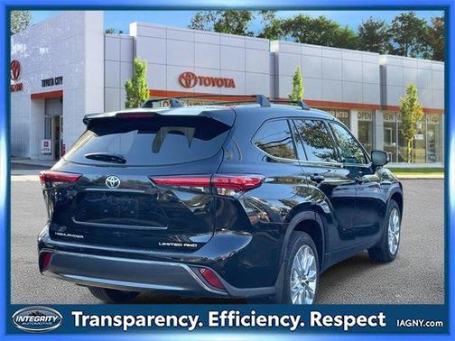 2023 Toyota Highlander Limited