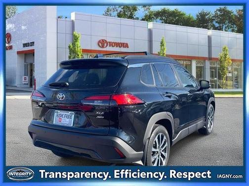 2023 Toyota Corolla Cross XLE