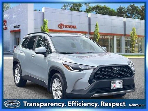 2022 Toyota Corolla Cross LE