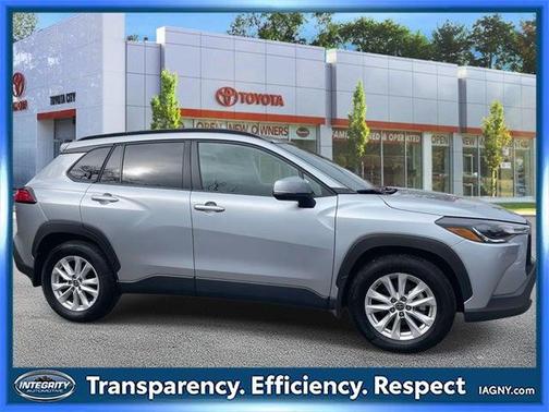 2022 Toyota Corolla Cross LE