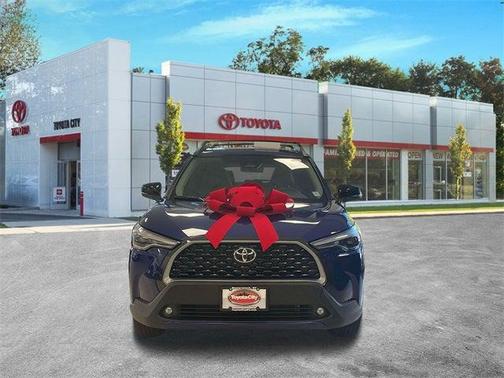 2025 Toyota Corolla Cross XLE