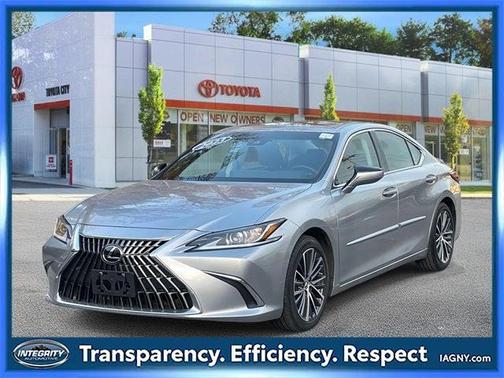2023 Lexus ES 350 Base
