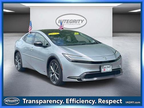 2024 Toyota Prius XLE