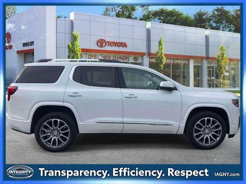 White Frost Tricoat 2023 GMC Acadia Denali