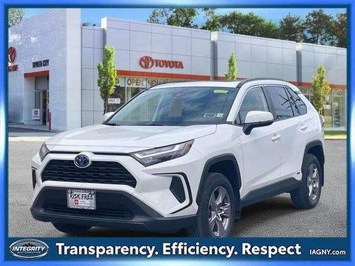 2023 Toyota RAV4 Hybrid XLE