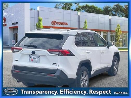 2023 Toyota RAV4 Hybrid XLE