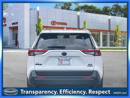 2023 Toyota RAV4 Hybrid XLE