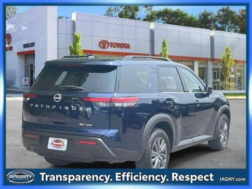 2024 Nissan Pathfinder SV 4WD