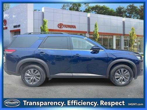 2024 Nissan Pathfinder SV 4WD