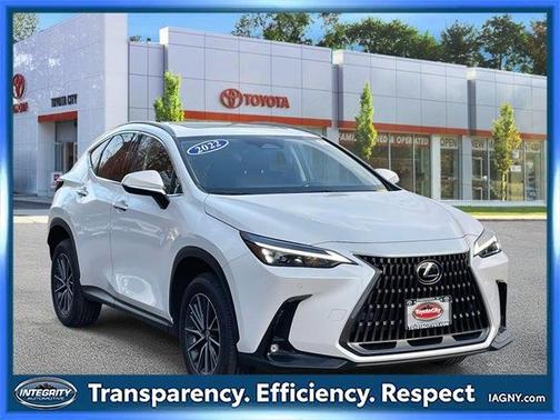 2022 Lexus NX 350h Premium