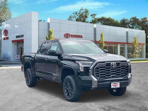 2025 Toyota Tundra Hybrid Platinum