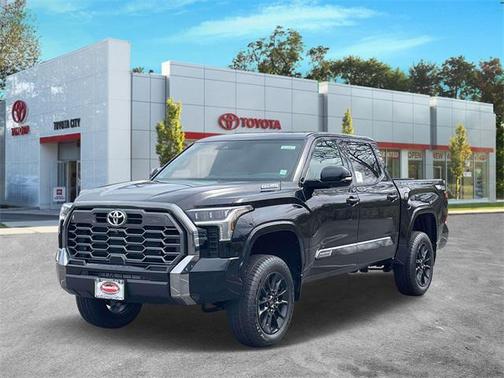 2025 Toyota Tundra Hybrid Platinum