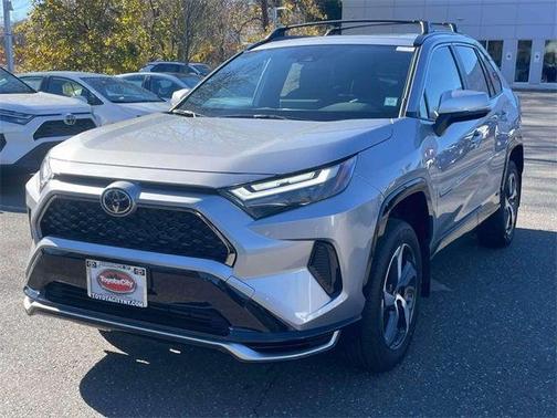 2025 Toyota RAV4 Hybrid SE