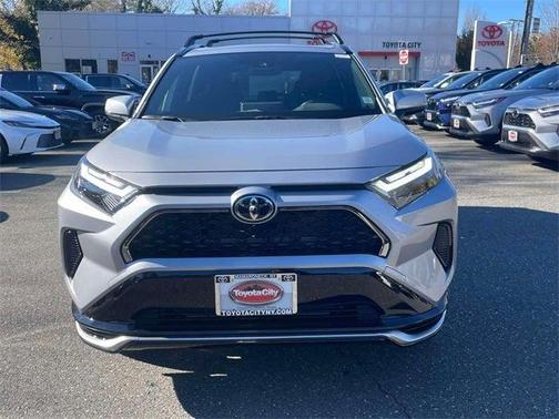 2025 Toyota RAV4 Hybrid SE